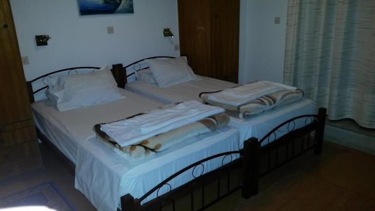 Kostas Studios Apartments - Ενοικιαζόμενα Δωμάτια Με Κουζινάκι Myrina Ngoại thất bức ảnh